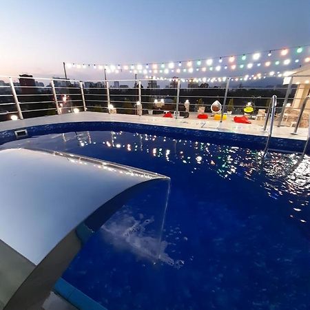 Hotel Wave Batumi Exterior foto