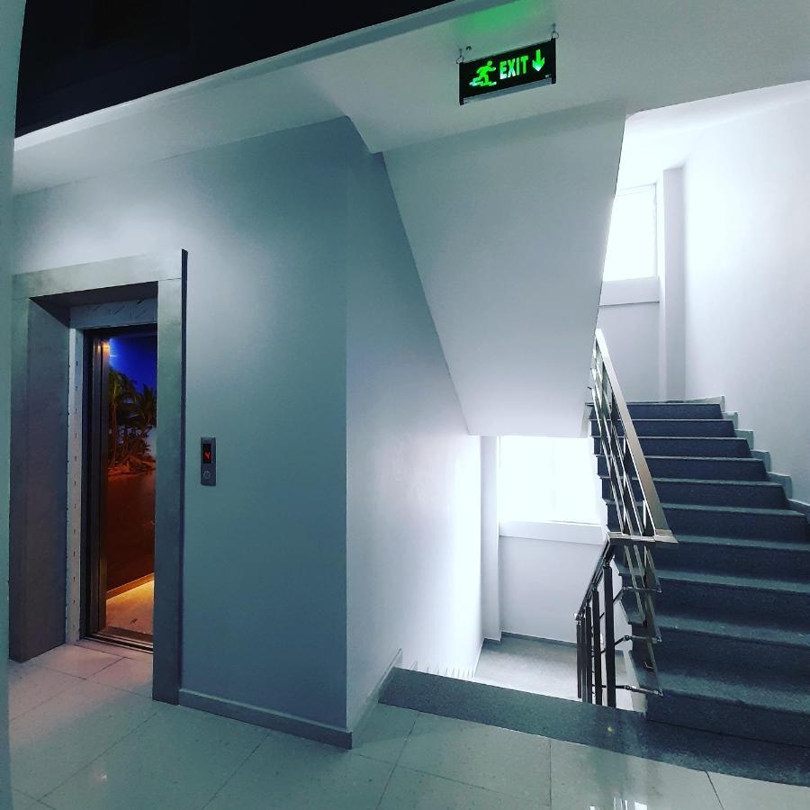 Hotel Wave Batumi Exterior foto