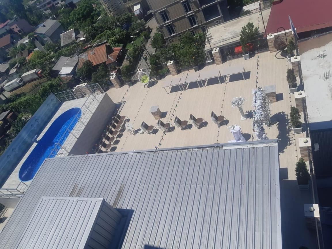 Hotel Wave Batumi Exterior foto