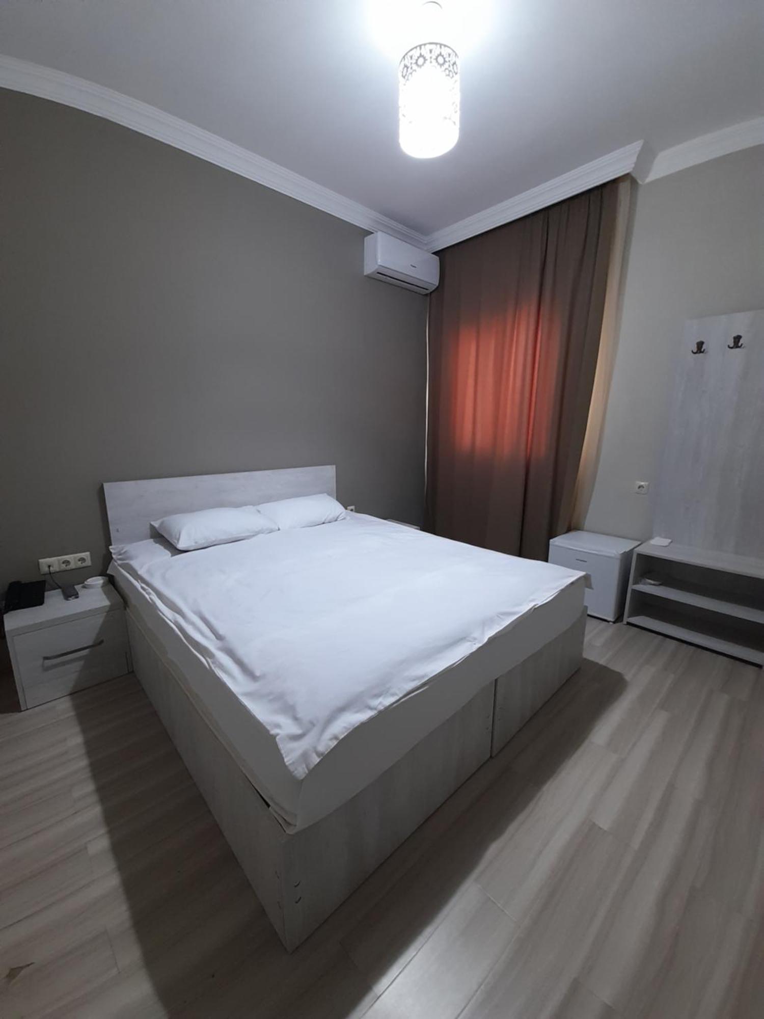 Hotel Wave Batumi Exterior foto