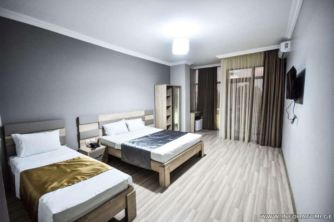 Hotel Wave Batumi Exterior foto