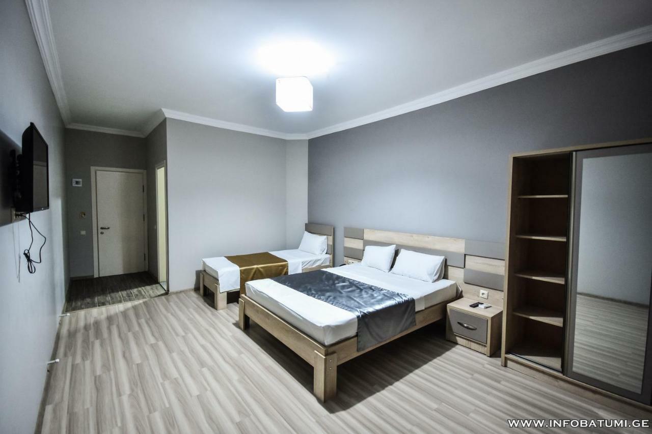 Hotel Wave Batumi Exterior foto