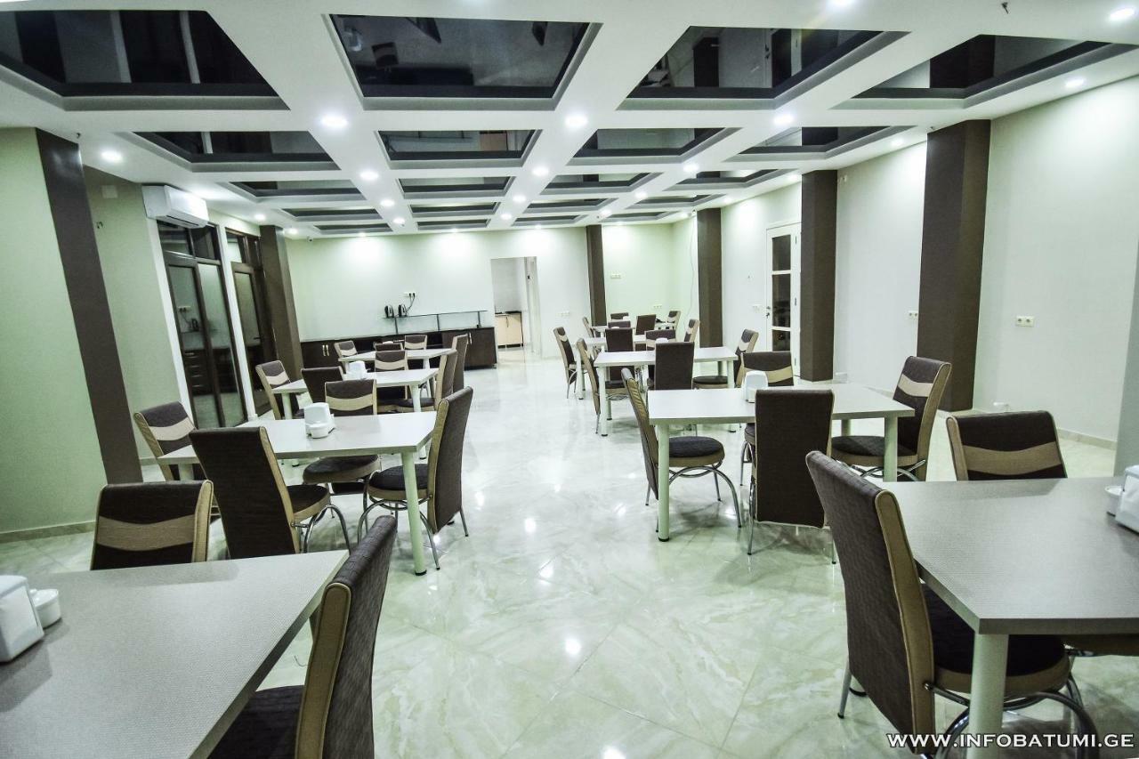 Hotel Wave Batumi Exterior foto