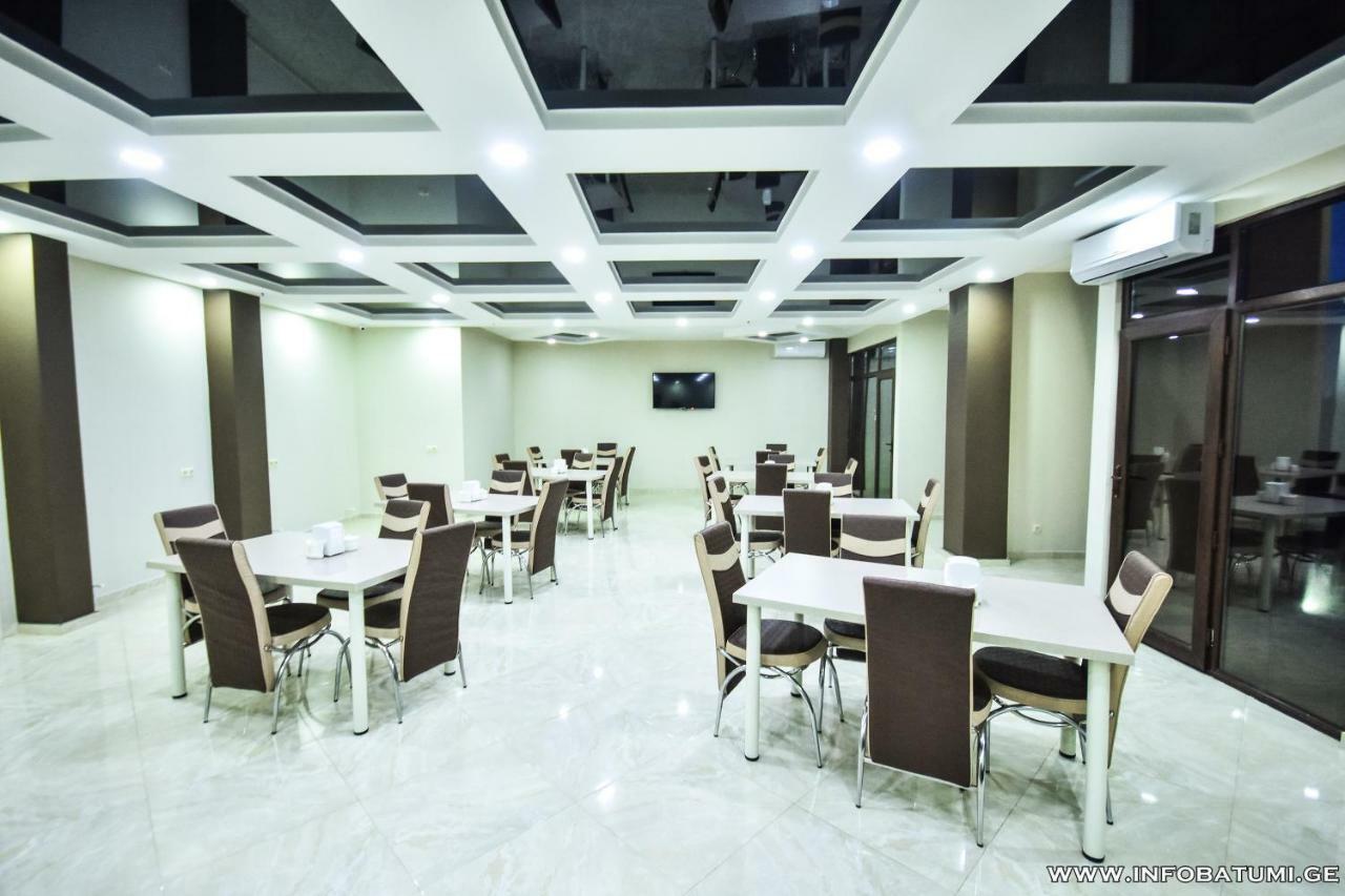 Hotel Wave Batumi Exterior foto